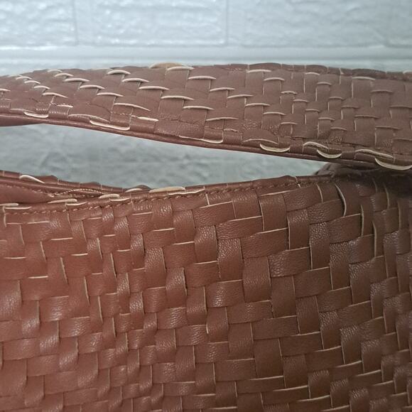 Deux Lux Buttery Soft Weave Hobo Bag w/ Braided Strap in Color Honey New In Bag - Picture 5 of 12
